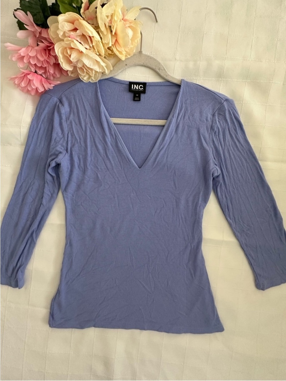 INC International Concepts NWOT Lined Lavender V-Neck Ribbed Long Sleeve Top
